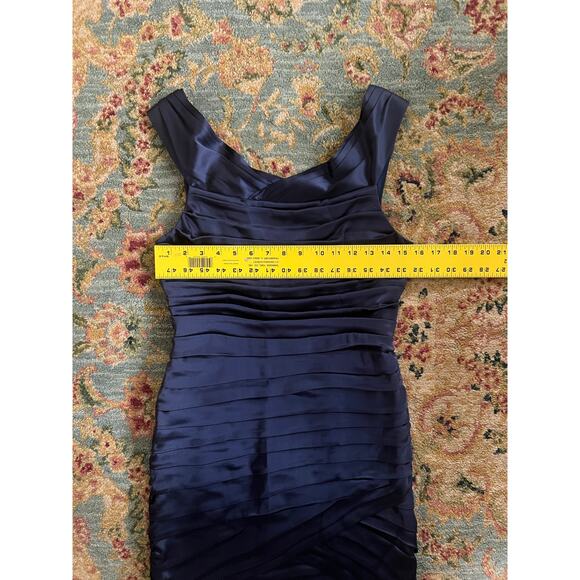 Alice + Olivia Silky Voloshin Aliska Navy Blue Ruched Satin Sheath Dress - Picture 14 of 15